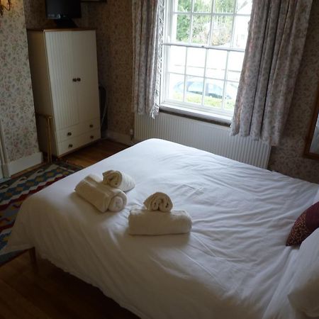 Manor Cottage Bed And Breakfast Windsor Bagian luar foto