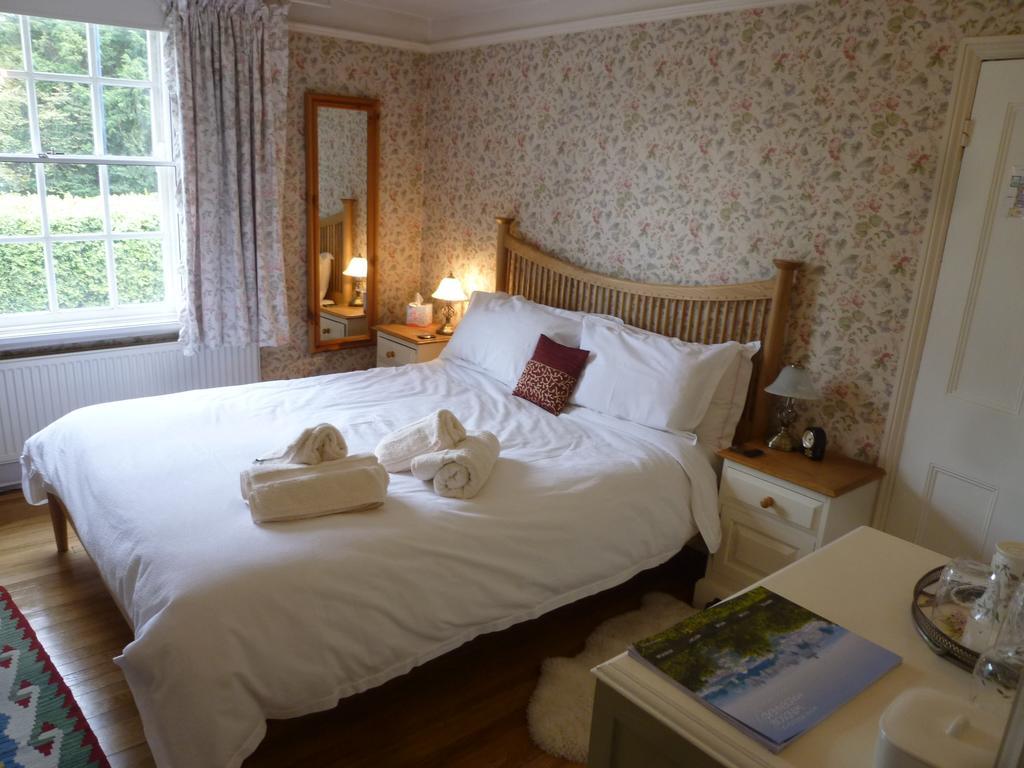 Manor Cottage Bed And Breakfast Windsor Bagian luar foto