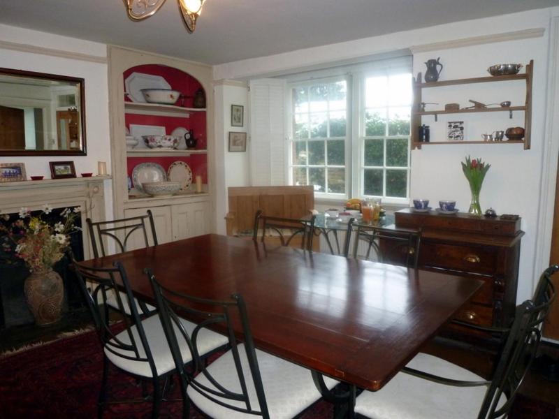 Manor Cottage Bed And Breakfast Windsor Bagian luar foto