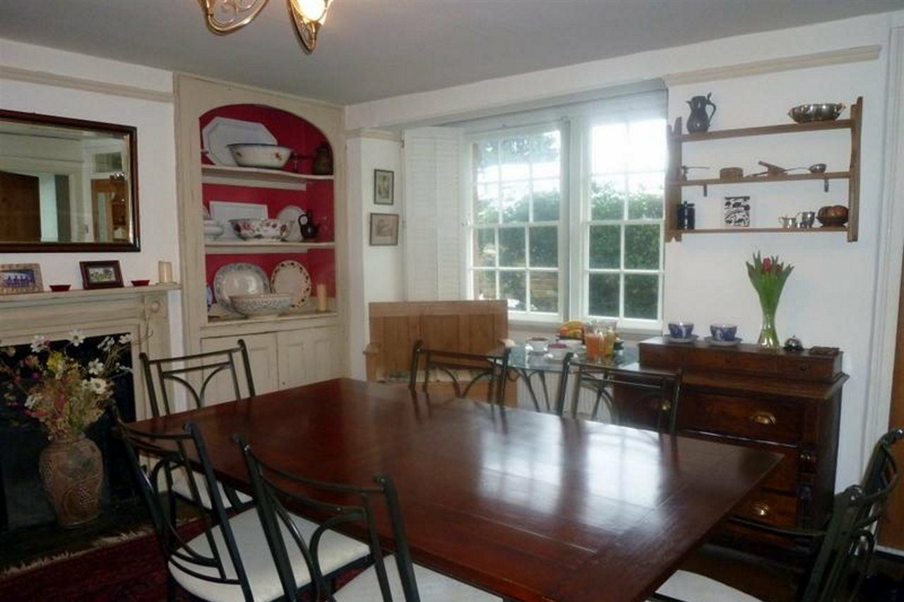Manor Cottage Bed And Breakfast Windsor Bagian luar foto